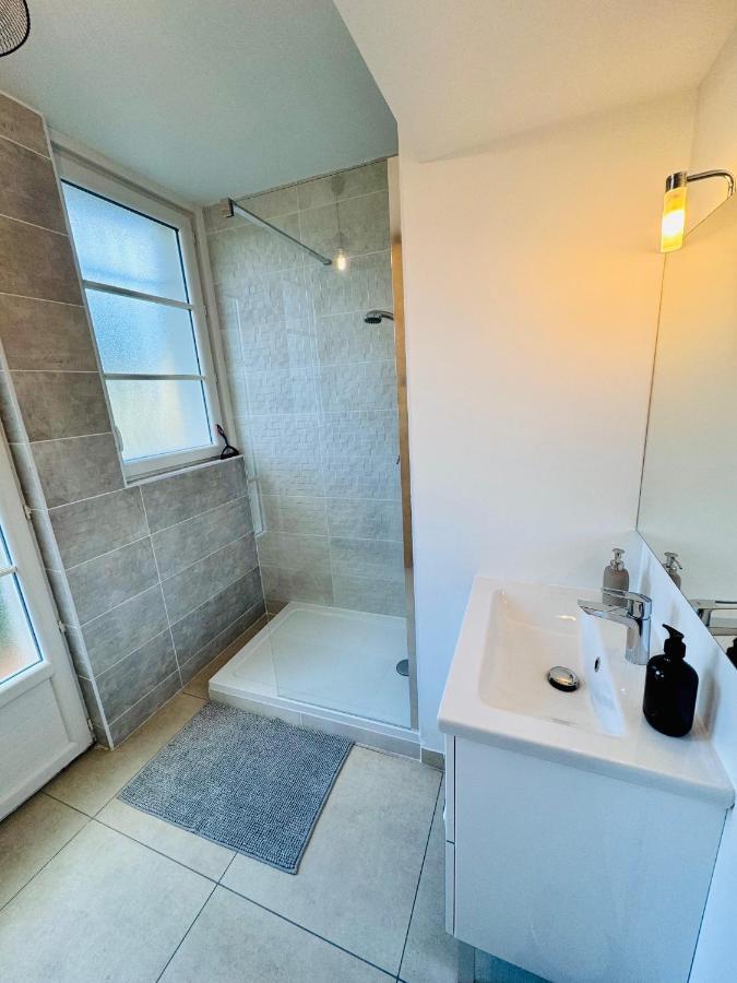 Chaleureux T2 Proche Gare Apartman Bourgoin-Jallieu Kültér fotó